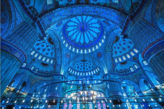 Small Group Full-Day Istanbul Old City Tour with Lunch & Tickets - Hippodrome Square in 15 minutes: a fast lesson in Byzantium