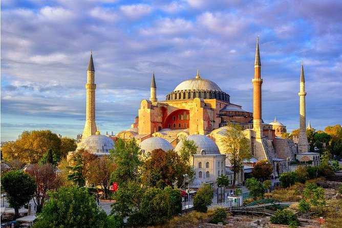 Small Group Full-Day Istanbul Old City Tour with Lunch & Tickets - Topkapi Palace: Ottoman power, the treasury, and the Harem omission