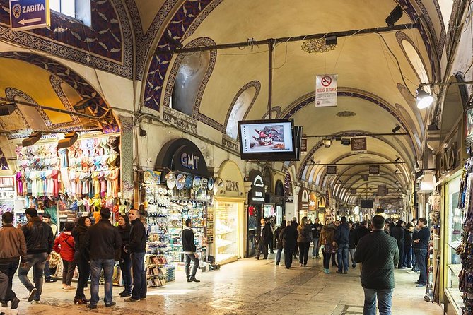 Small Group Istanbul Full-Day Shore Excursion: Hagia Sophia, Topkapi Palace, Blue Mosque, Hippodrome and Grand Bazaar - Topkapi Palace in limited time: how to avoid the most common disappointment