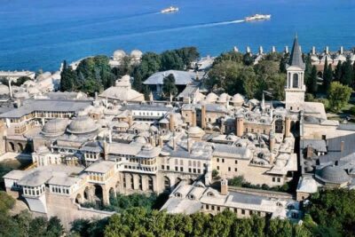 Small-Group Topkapi Palace and Harem Tour with Tickets - Meeting in Sultanahmet and Beating Istanbul Traffic