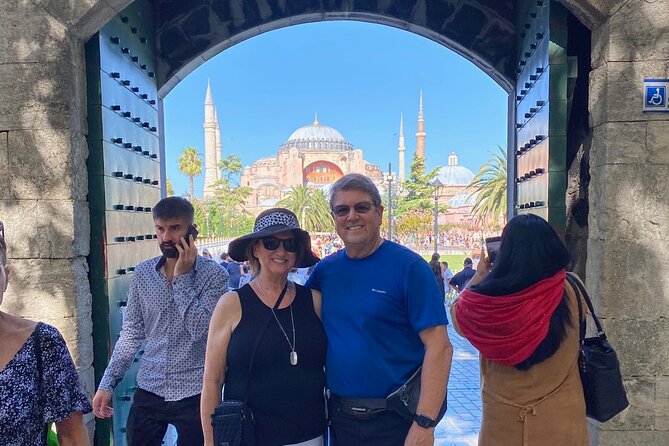 Small Group Tour: Hagia Sophia, Basilica Cistern, Blue Mosque and Grand Bazaar - Grand Bazaar Navigation: Seeing 4,000+ Shops Without Getting Lost