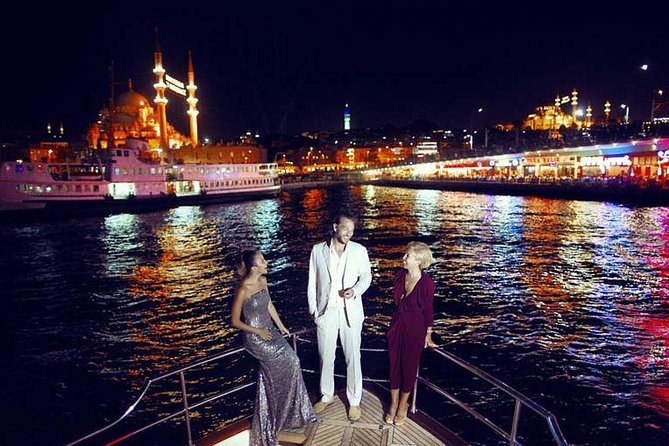 Stage Front Bosphorus Dinner Cruise with Pickup & Drinks included - Price and what you’re actually buying on this cruise