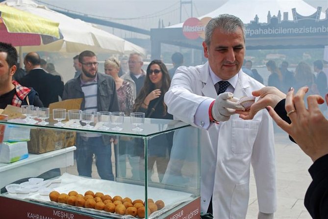 Street Food Tour in Istanbul [Don't Miss it] - Galata Bridge, Metro, and Galata Tower Coffee: The Pace Changes Again