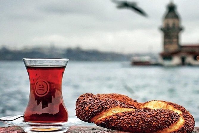 Street Food Tour in Istanbul [Don't Miss it] - Istiklal Caddesi and Çiçek Pasajı: Mussels Two Ways