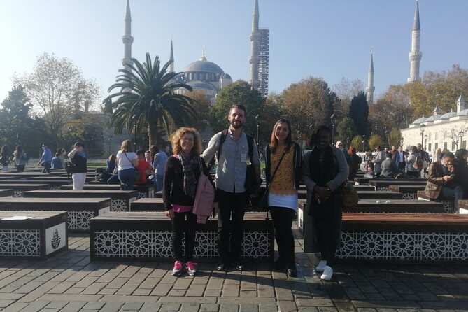 Suleyman's magnificent path: Mosques and Bazaars Tour - Süleymaniye Mosque: the views, mausoleums, and why it matters