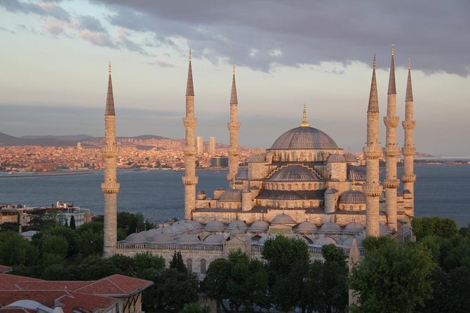 Sultanahmet Old City Tour - Private - Topkapi Palace: courtyards, Harem, Treasury, and the Tuesday closure