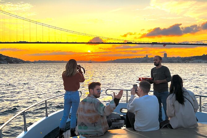 Sunset or Daytime Istanbul Guided Luxury Yacht Cruise with Snacks - Why a 2-hour Bosphorus cruise is such a smart Istanbul move