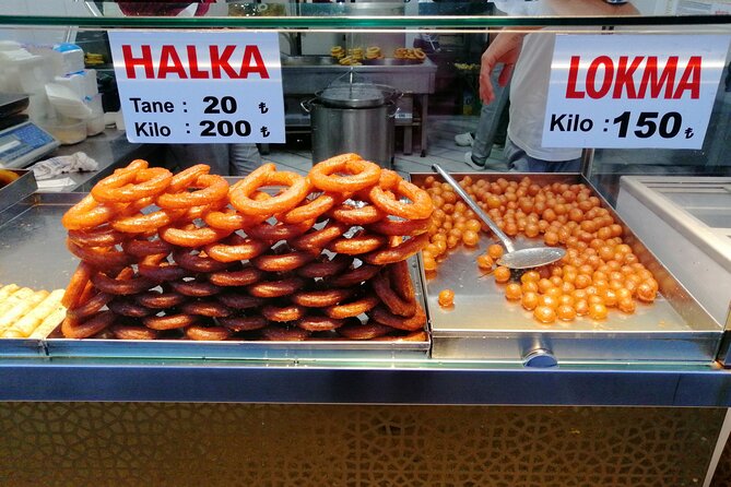 Taste Of Old City Street Food Tour with Local Guide - The market walk to Kadınlar Pazarı: why it matters for your meal