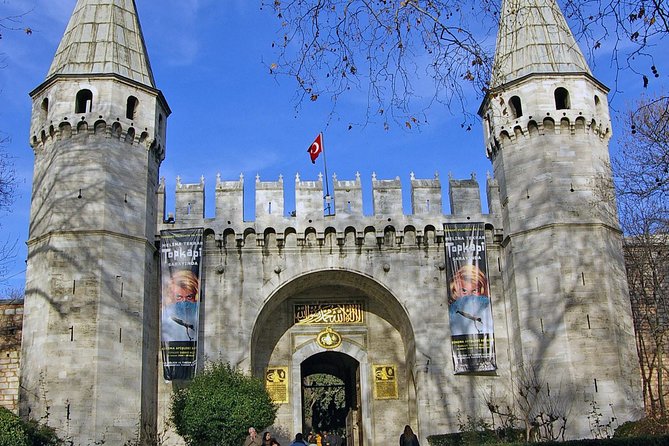 Topkapi Palace Skip-The-Line Entry with Guided Tour - Inside the Palace Circuit: Audience Hall, High Court, Kitchens, and Treasury