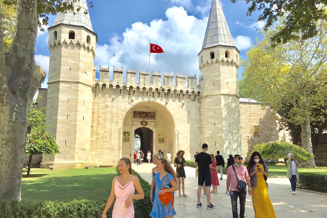 Topkapi Palace with Harem and Blue Mosque Guided Tour - Topkapi Palace and Harem: The Difference Between Seeing and Understanding