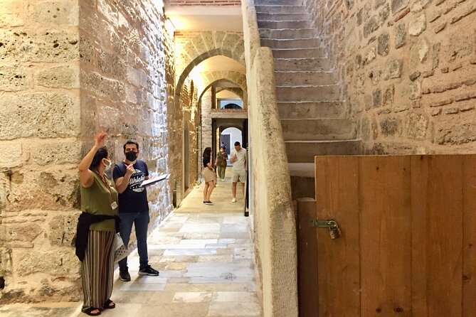 Topkapı Palace with Harem & Blue Mosque Guided Tour - The real difference: Your guide and the group size (8 people max)