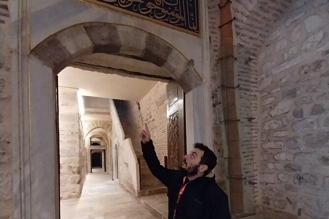 Topkapi Palace with Harem Walking Tour with Guide - Key highlights at a glance