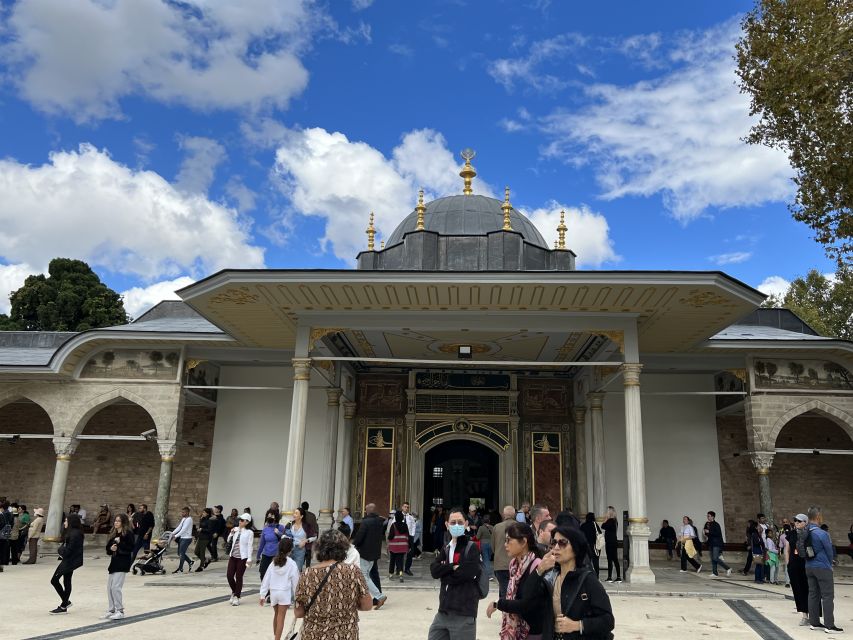 Topkapi Palace&Harem-Guided Tour-Skip lines- All tickets inc - Courtyard Two and the Harem: concubines, council life, and the palace kitchen