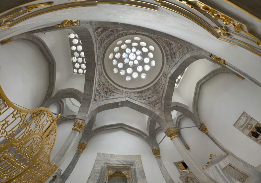 Topkapi Palace&Harem-Guided Tour-Skip lines- All tickets inc - Palace kitchen ceramics and the quieter exit before Aya Irine