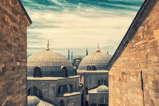 Tour to the Best Places in Istanbul in Spanish - Private - Stop 6: Grand Bazaar browsing time that’s actually useful