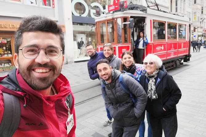 Tours in Spanish in Istanbul. Private tour in Istanbul. Bosphorus tour. - Walking the Bosphorus: Views You Can Actually Feel