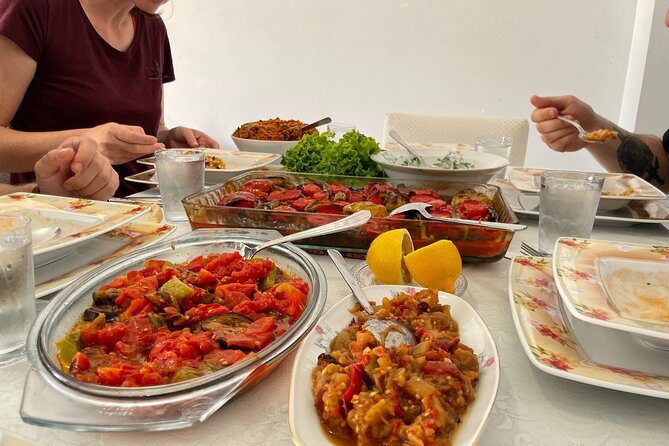 Traditional Family Dinner in Istanbul with with Eastern Family - Booking Bottom Line: Should You Book This Dinner?