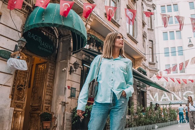 Unforgettable Moments in Istanbul: Photo Shoot for Couples - Balat: colorful streets that help you look natural