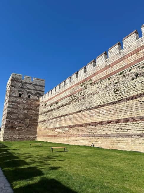 Walls of Contantinople and Blachernea Palace Tour - Ottoman Fortress and Golden Gate: Starting With the Later Layers