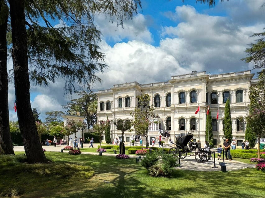 Yildiz Palace & Park: Skip-the-Line Entry with Audio Guide - Timing for a 1-day visit from 09:00 to 17:00